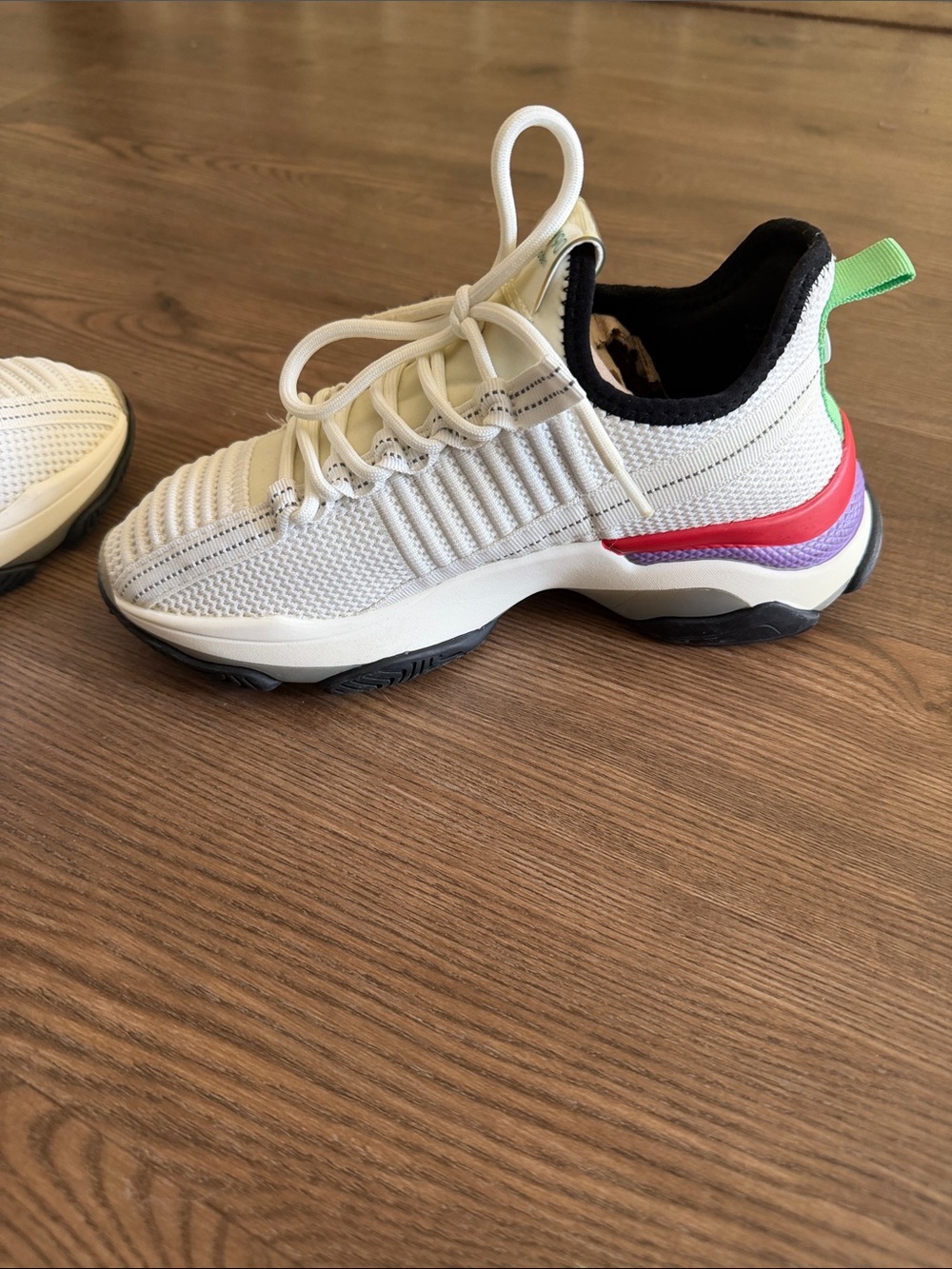 Steve Madden Cream Knit Shoes - Picture 5 of 8